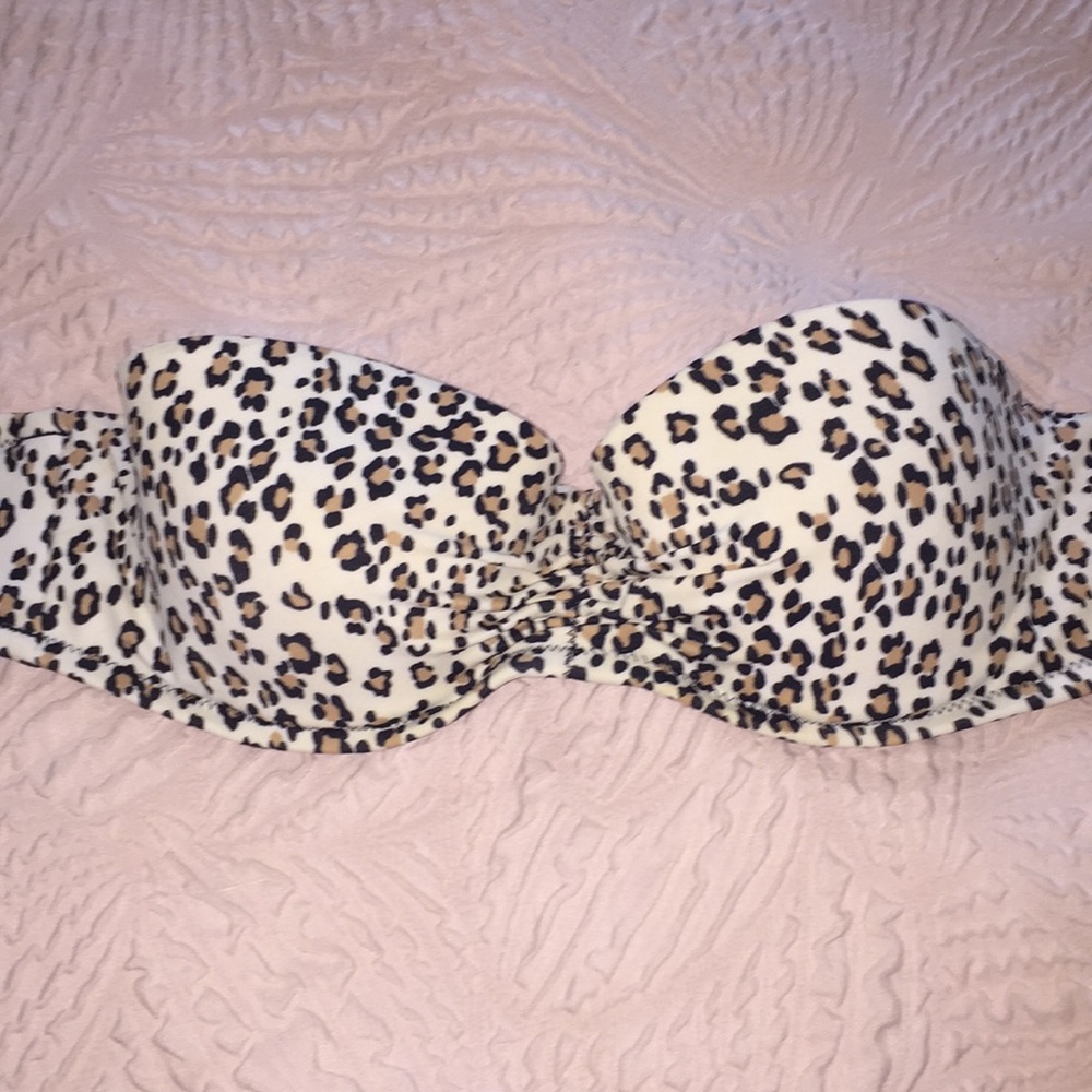 • VS • Bikini Top